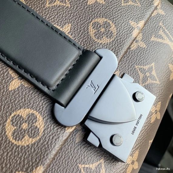 S-Cape VUITTON LOUIS Messenger 0405